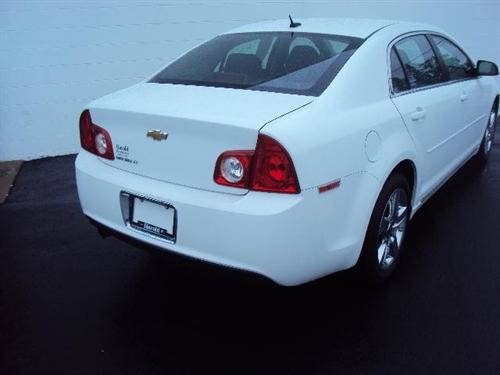 Chevrolet Malibu 2010 photo 1