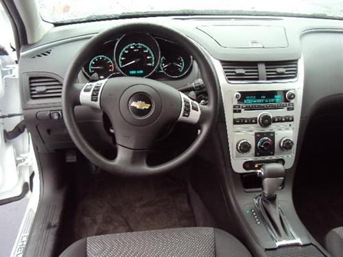 Chevrolet Malibu 2010 photo 5