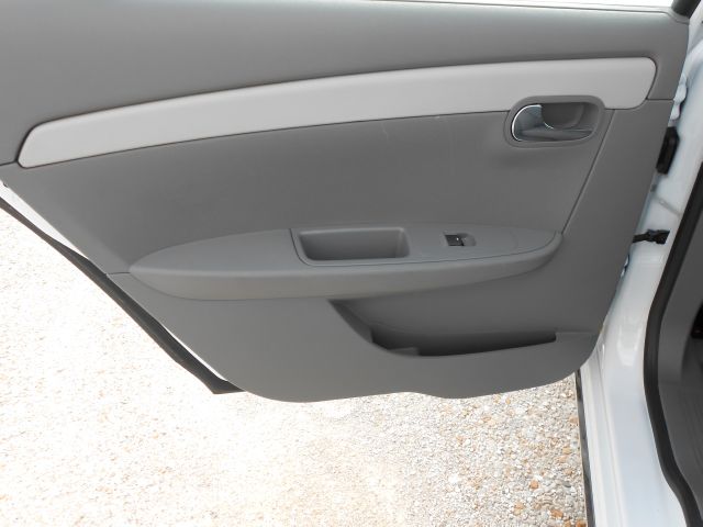 Chevrolet Malibu 2010 photo 12