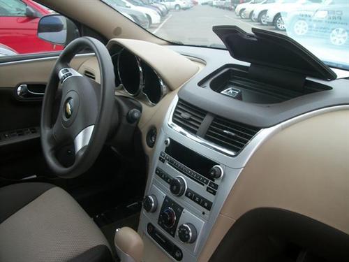 Chevrolet Malibu 2010 photo 1