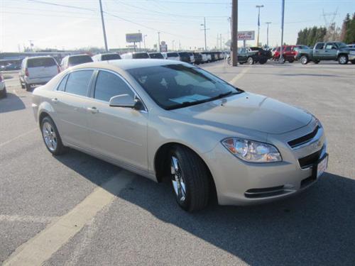 Chevrolet Malibu 2010 photo 2