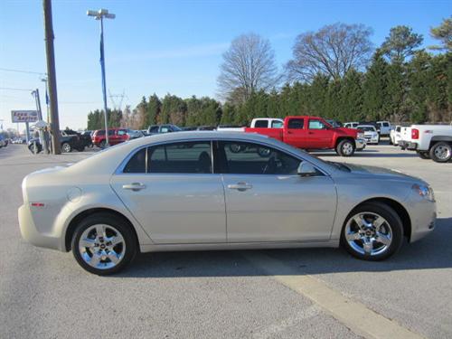 Chevrolet Malibu 2010 photo 3