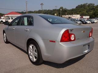 Chevrolet Malibu 2010 photo 3