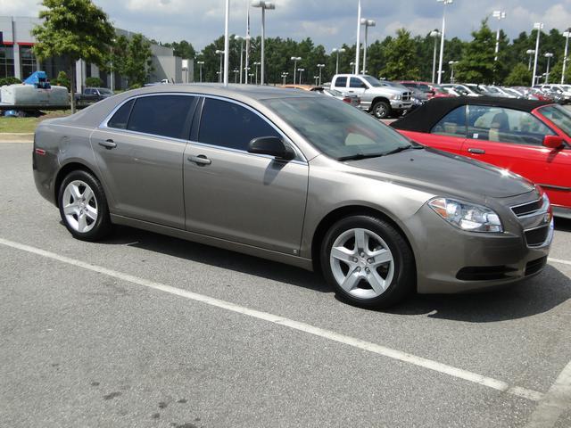 Chevrolet Malibu 2010 photo 1