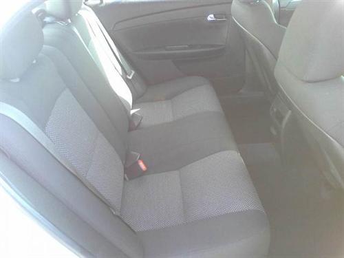 Chevrolet Malibu 2010 photo 2