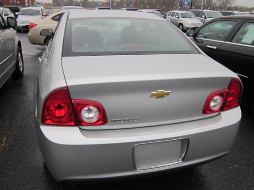 Chevrolet Malibu 2010 photo 1