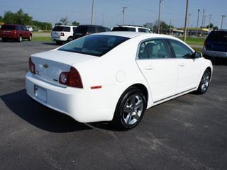 Chevrolet Malibu 2010 photo 2