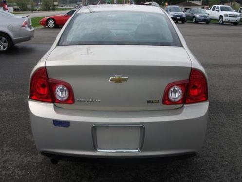 Chevrolet Malibu 2010 photo 2