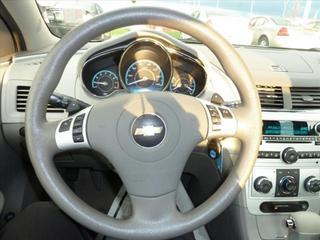 Chevrolet Malibu 2010 photo 3
