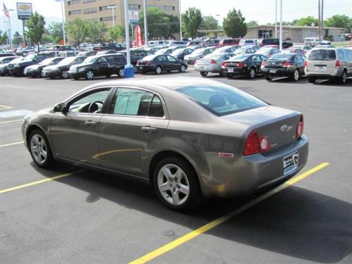 Chevrolet Malibu 2010 photo 2