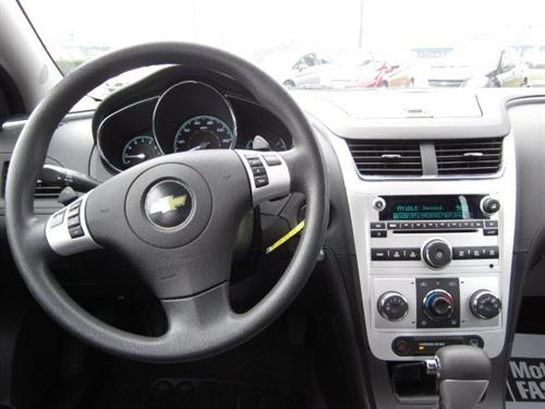Chevrolet Malibu 2010 photo 1