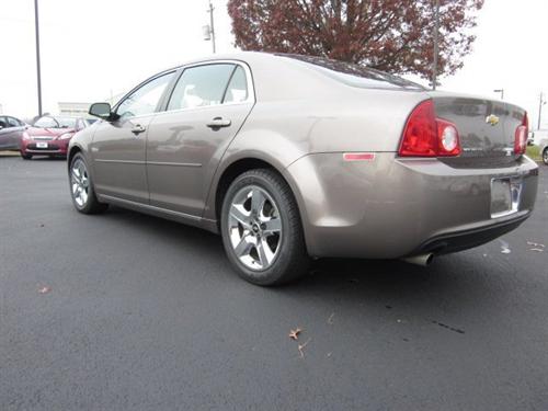 Chevrolet Malibu 2010 photo 3