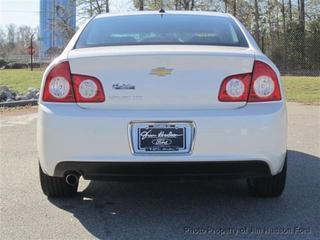 Chevrolet Malibu 2010 photo 2