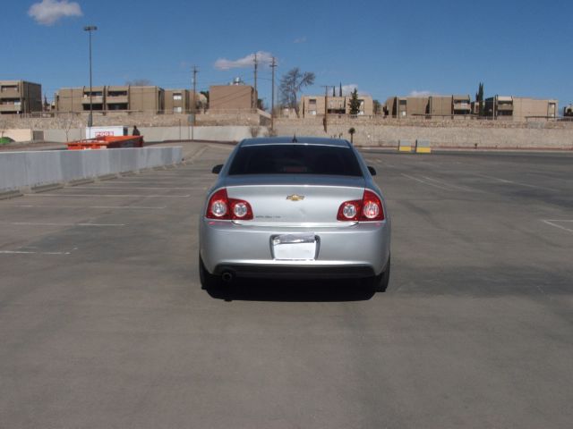 Chevrolet Malibu 2010 photo 1