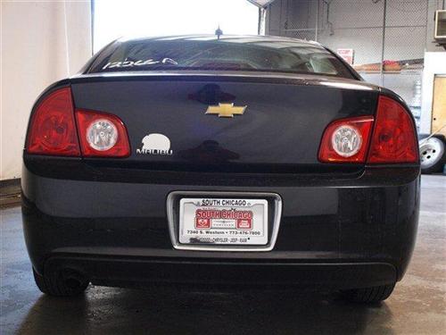 Chevrolet Malibu 2010 photo 3