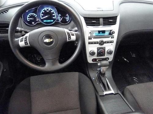 Chevrolet Malibu 2010 photo 2
