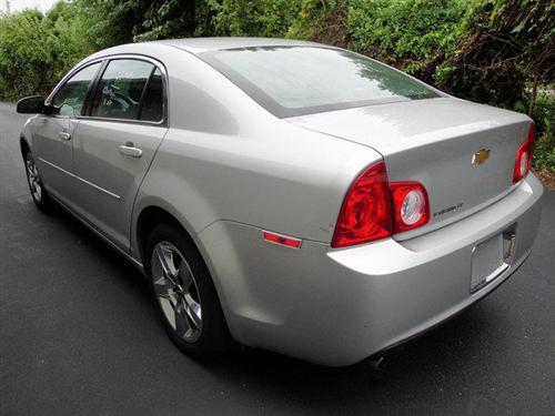 Chevrolet Malibu 2010 photo 3