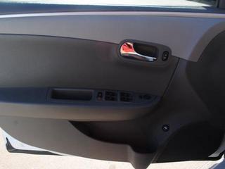 Chevrolet Malibu 2010 photo 2