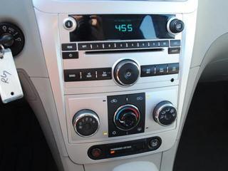 Chevrolet Malibu 2010 photo 3
