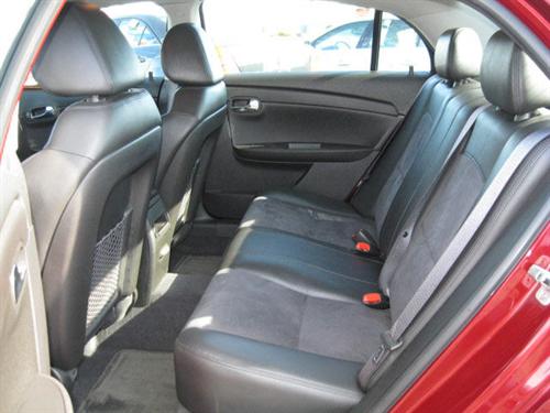 Chevrolet Malibu 2010 photo 3