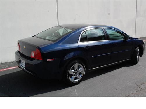 Chevrolet Malibu 2010 photo 2