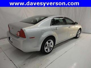 Chevrolet Malibu 2010 photo 2