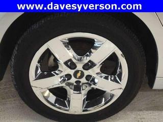 Chevrolet Malibu 2010 photo 3