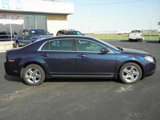 Chevrolet Malibu 2010 photo 3