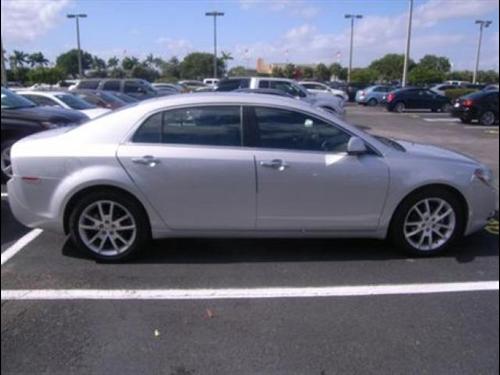 Chevrolet Malibu 2010 photo 3
