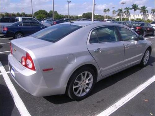 Chevrolet Malibu 2010 photo 4