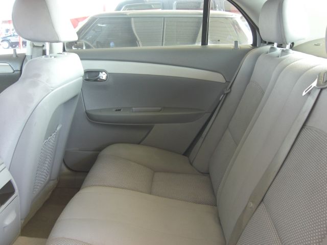 Chevrolet Malibu 2010 photo 2