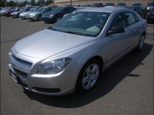 Chevrolet Malibu 2010 photo 3