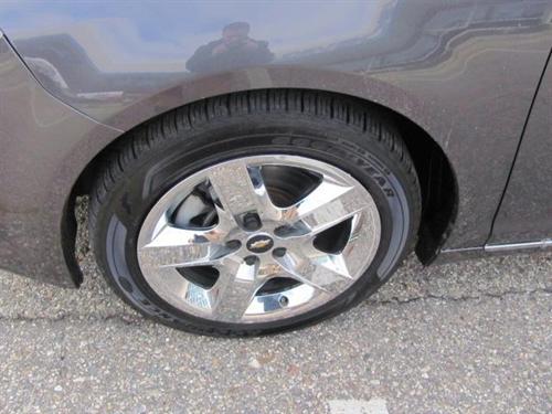 Chevrolet Malibu 2010 photo 3