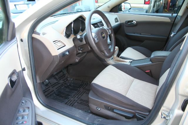 Chevrolet Malibu 2010 photo 1