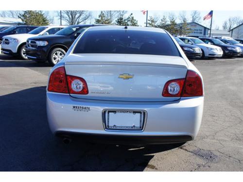 Chevrolet Malibu 2010 photo 4