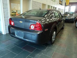 Chevrolet Malibu 2010 photo 3