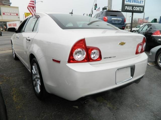 Chevrolet Malibu 2010 photo 1