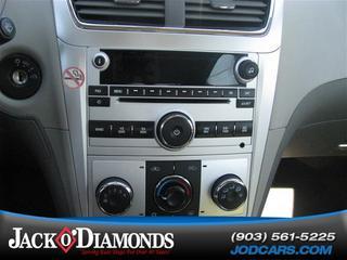 Chevrolet Malibu 2010 photo 3