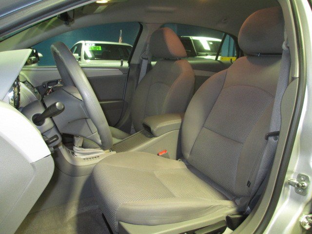 Chevrolet Malibu 2010 photo 3