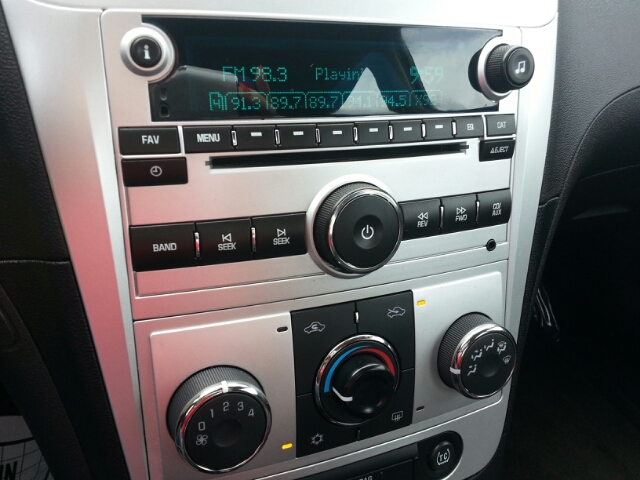 Chevrolet Malibu 2010 photo 1