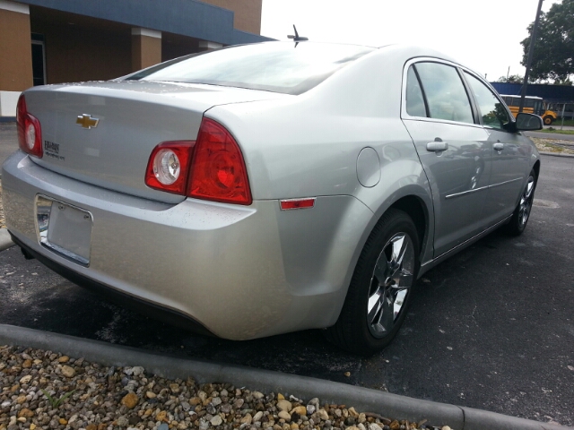Chevrolet Malibu 2010 photo 13