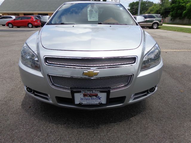 Chevrolet Malibu 2010 photo 2