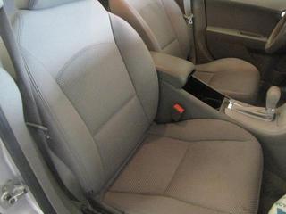 Chevrolet Malibu 2010 photo 2