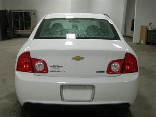 Chevrolet Malibu 2010 photo 3