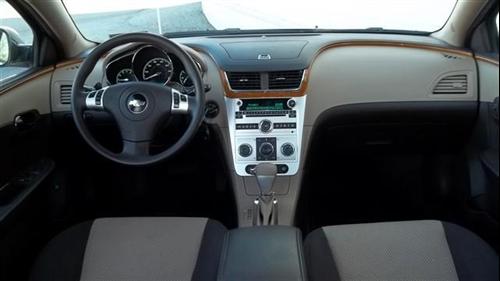 Chevrolet Malibu 2010 photo 3