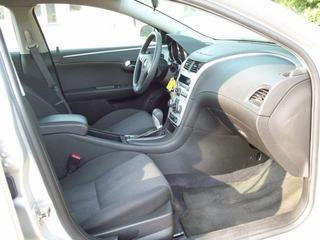 Chevrolet Malibu 2010 photo 1