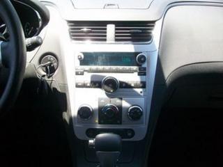 Chevrolet Malibu 2010 photo 1