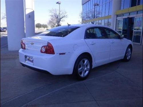 Chevrolet Malibu 2010 photo 4