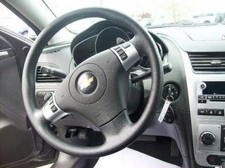 Chevrolet Malibu 2010 photo 2