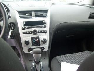 Chevrolet Malibu 2010 photo 3